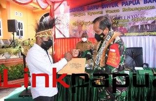 Pangdam XVIII/Kasuari Mayjen TNI I Nyoman Cantiasa. Pangdam XVIII/Kasuari Mayjen TNI I Nyoman Cantiasa.