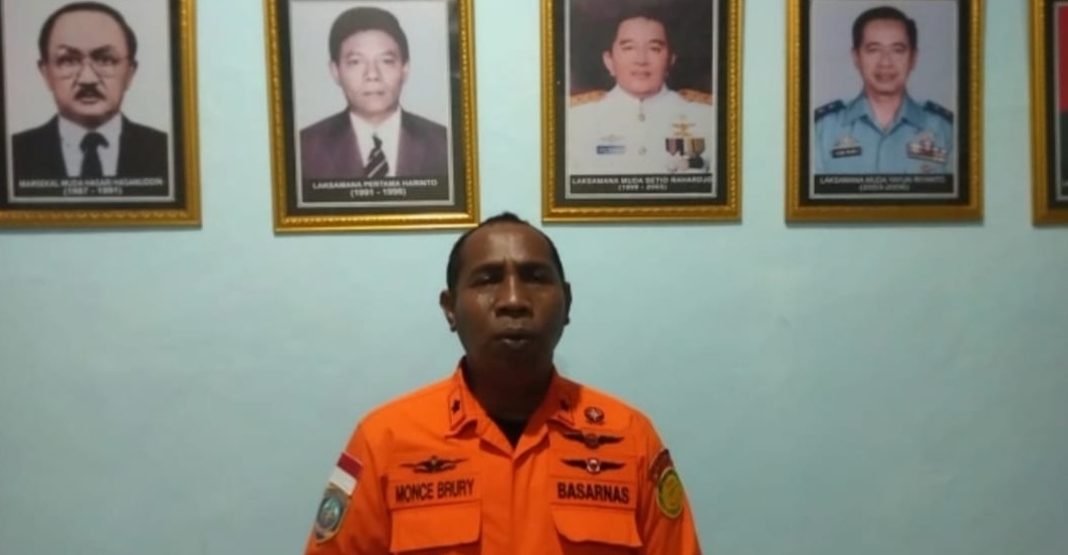 Kepala Kantor SAR Manokwari Moncy Brury.