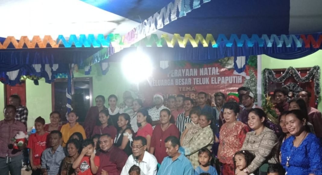 Ikatan Keluarga Besar Teluk Elpaputih dari Maluku.
