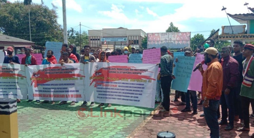 mahasiwa dukung kajati