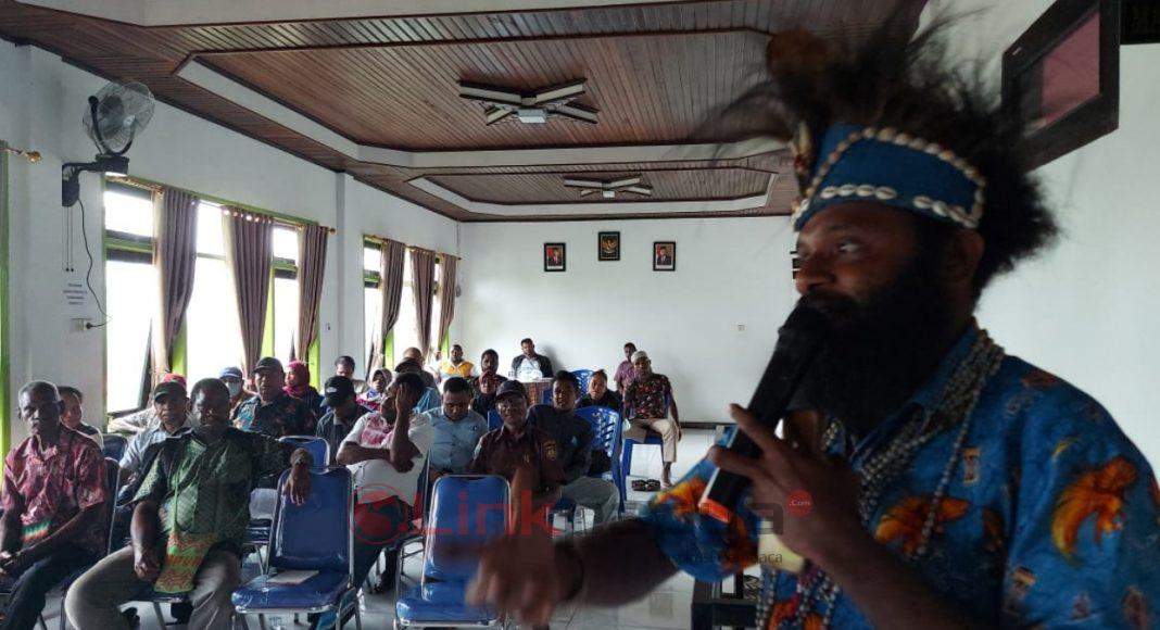 diskusi teluk bintuni