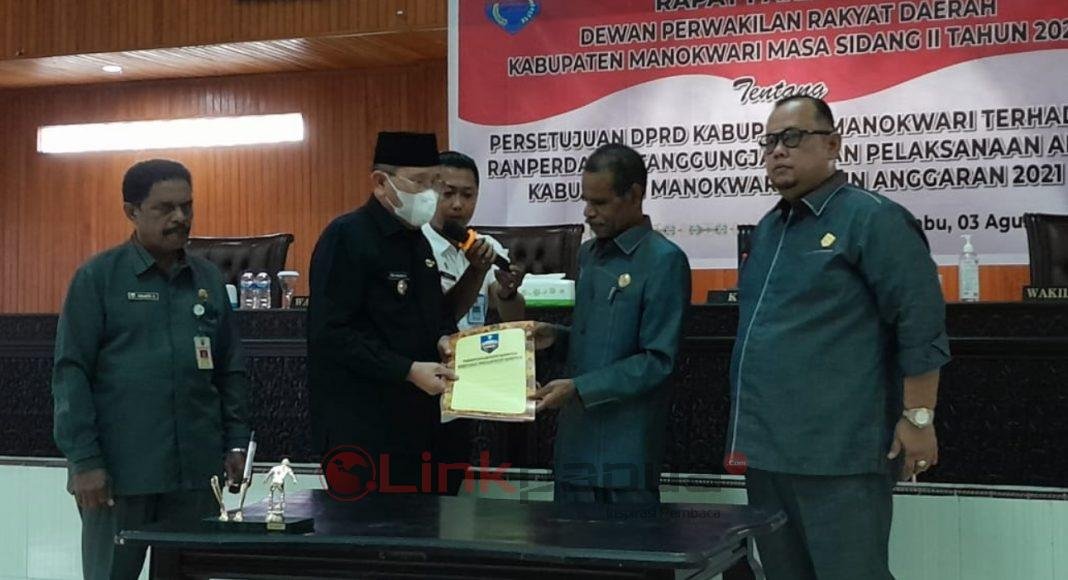 dprd manokwari 2021