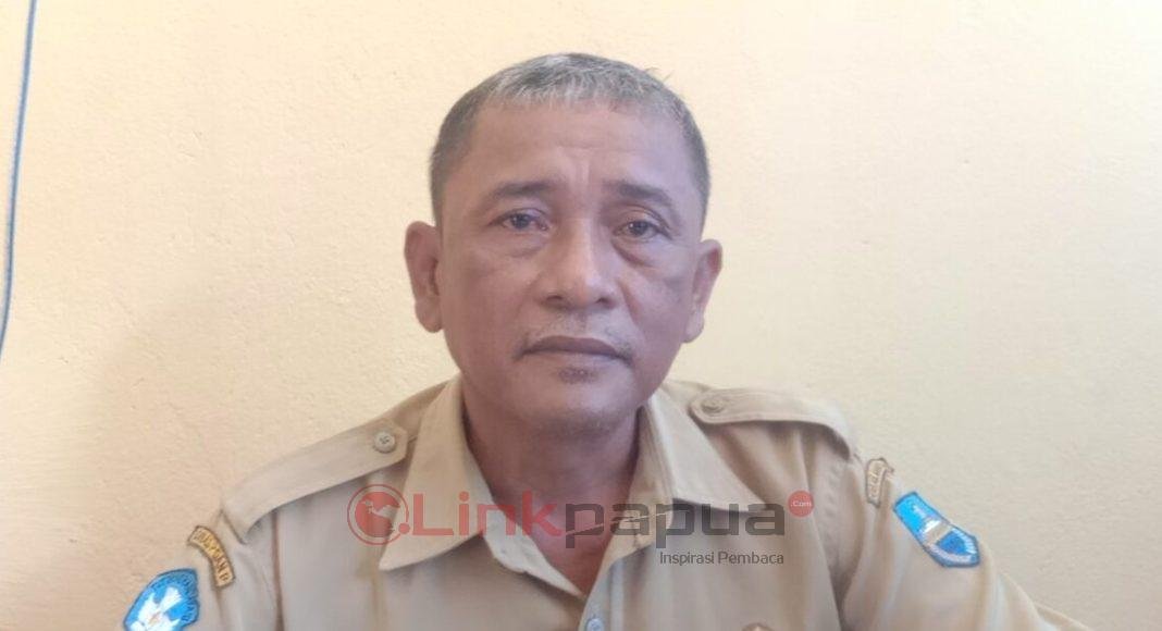 kepsek smp 6 manokwari misbah