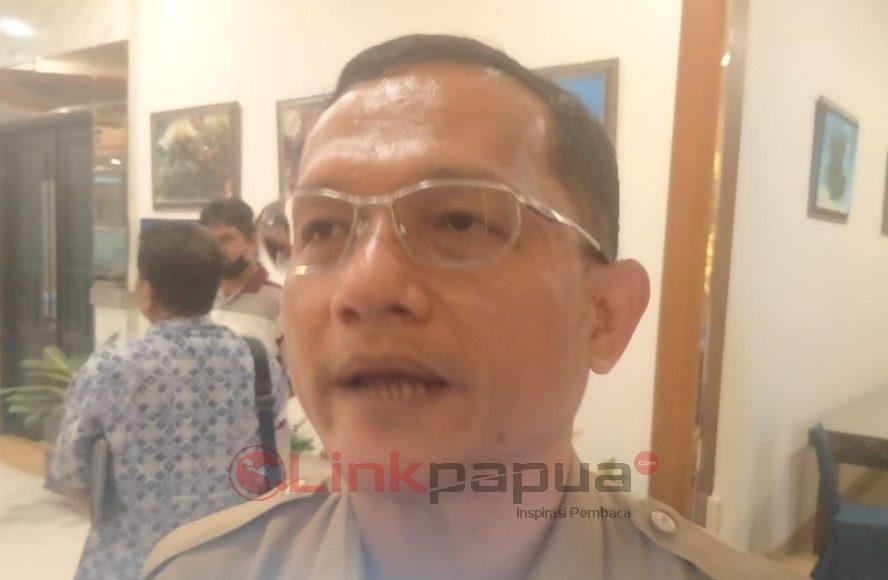 Wakil Ketua I DPR Papua Barat, Ranley Lolando Mansawan