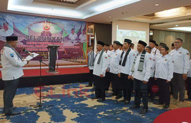 bupati lantik ikm