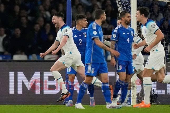 5F69CA03-1779-473D-A407-6B59B03B9F64