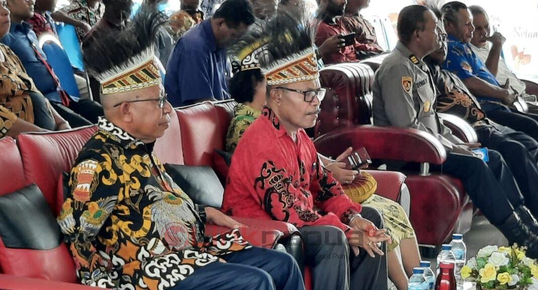 765E3BE0-2B15-4CD0-B135-5FE8F9BCC58A