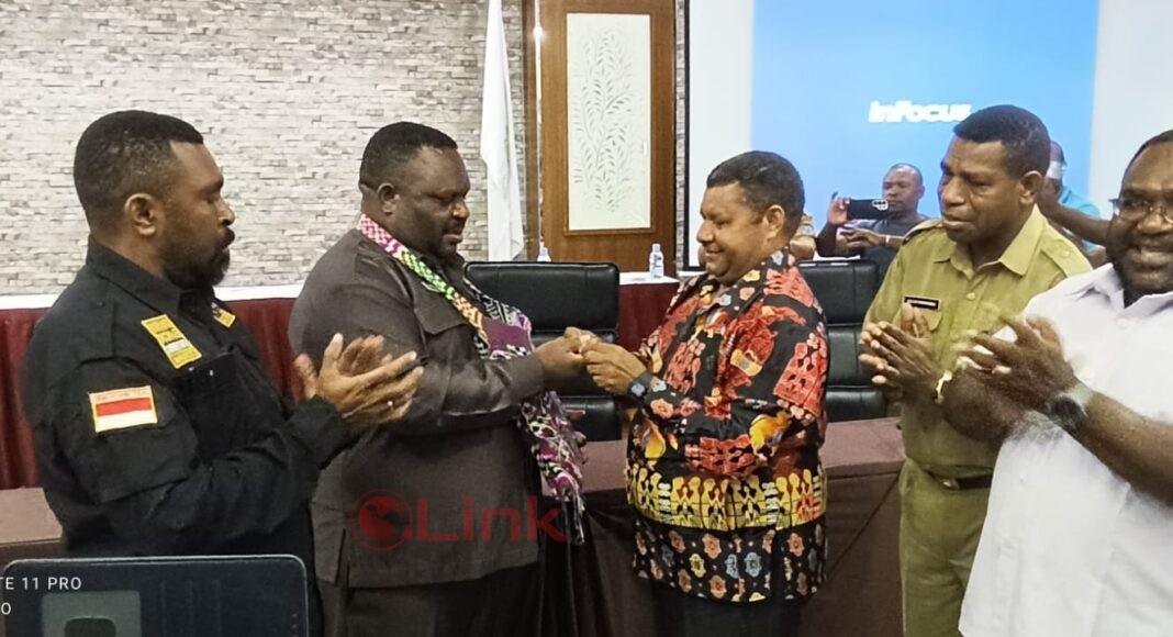 9D48ACB8-82E2-49C6-8F11-380E7E8DA030