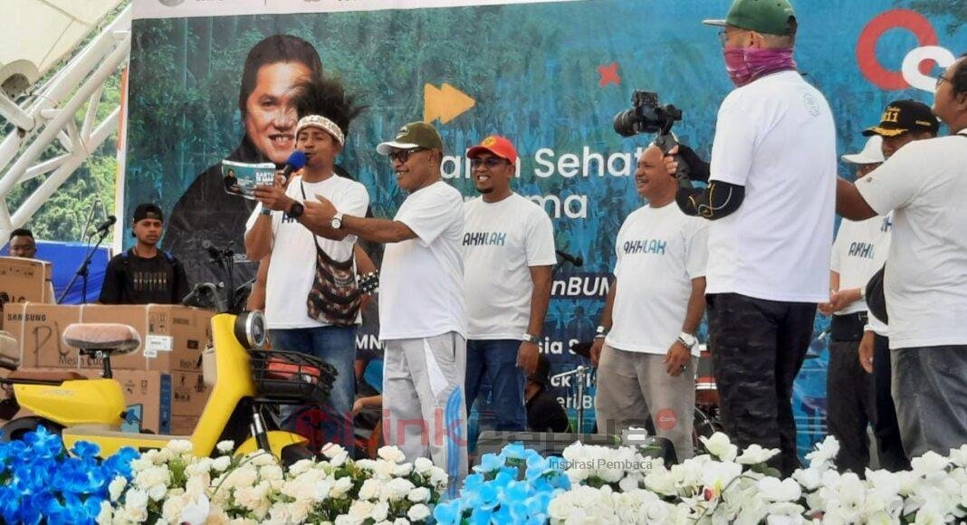 DE5BC957-4A72-4442-9F6F-5598AC8482B9