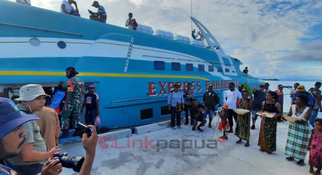 386D58E3-CAB5-444E-A1C3-68420320E3CC