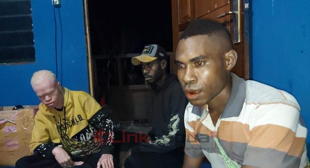 7E472CF6-DC73-42D5-B838-D6627C139EAA