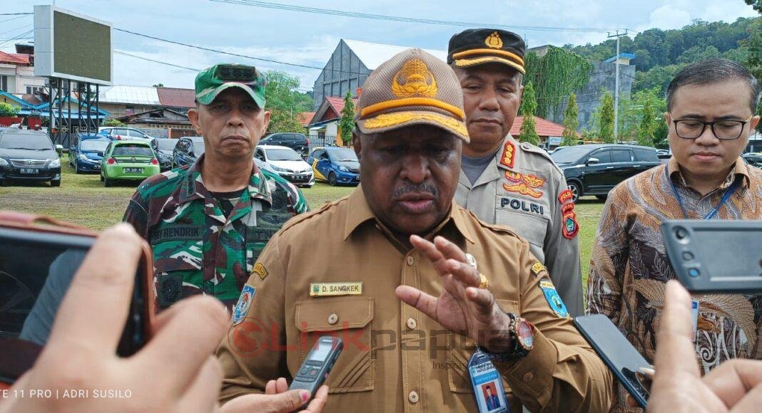 033DF297-CF02-431F-B621-55FBE2BA0169