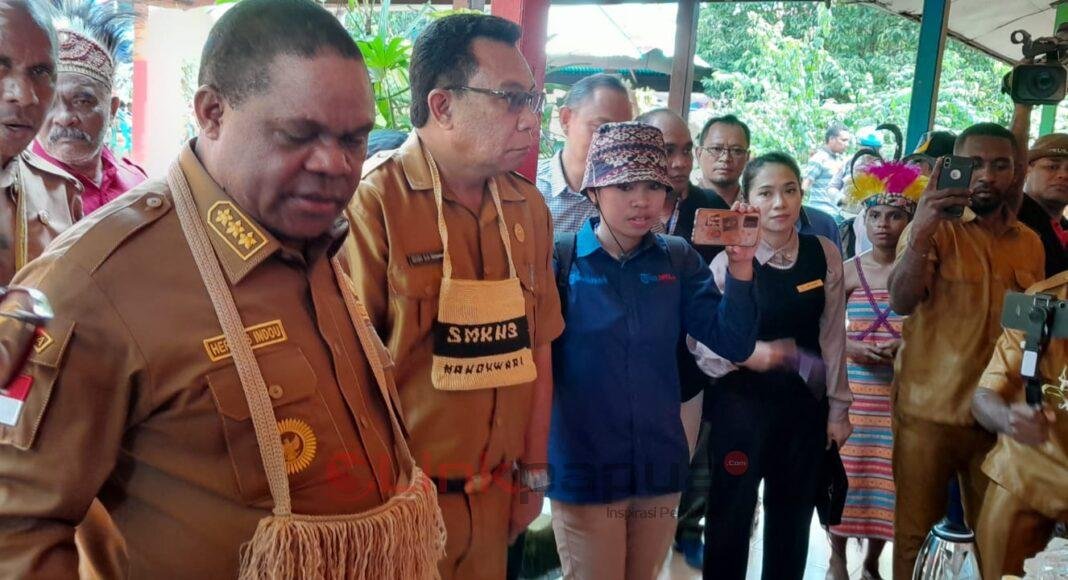 68EF075B-1DB9-4C4D-B127-FDA21E9CCD28