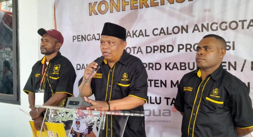 6A2BA6AD-14D3-45AA-94FF-316FA5E370CA