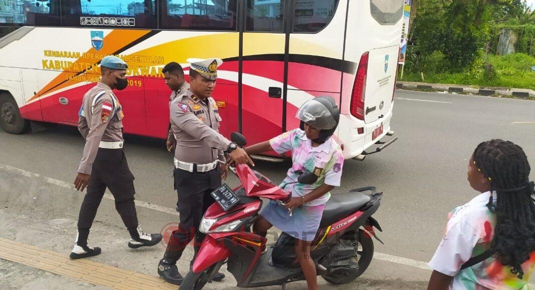 6DA02D38-565D-4665-AC80-9140EDE5FA80