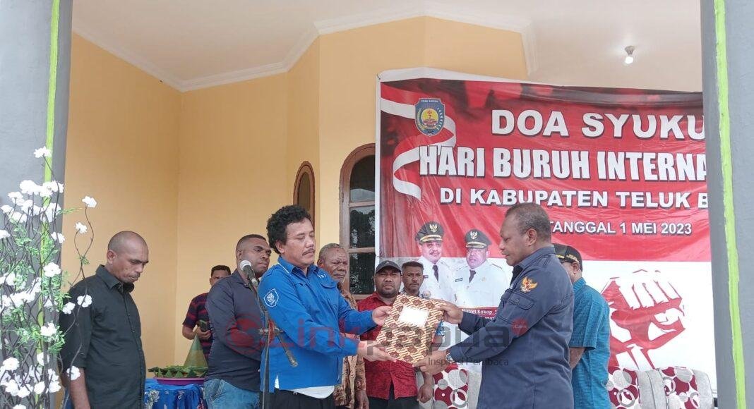 7A435945-8E15-42FD-8535-59CFD83EE05C