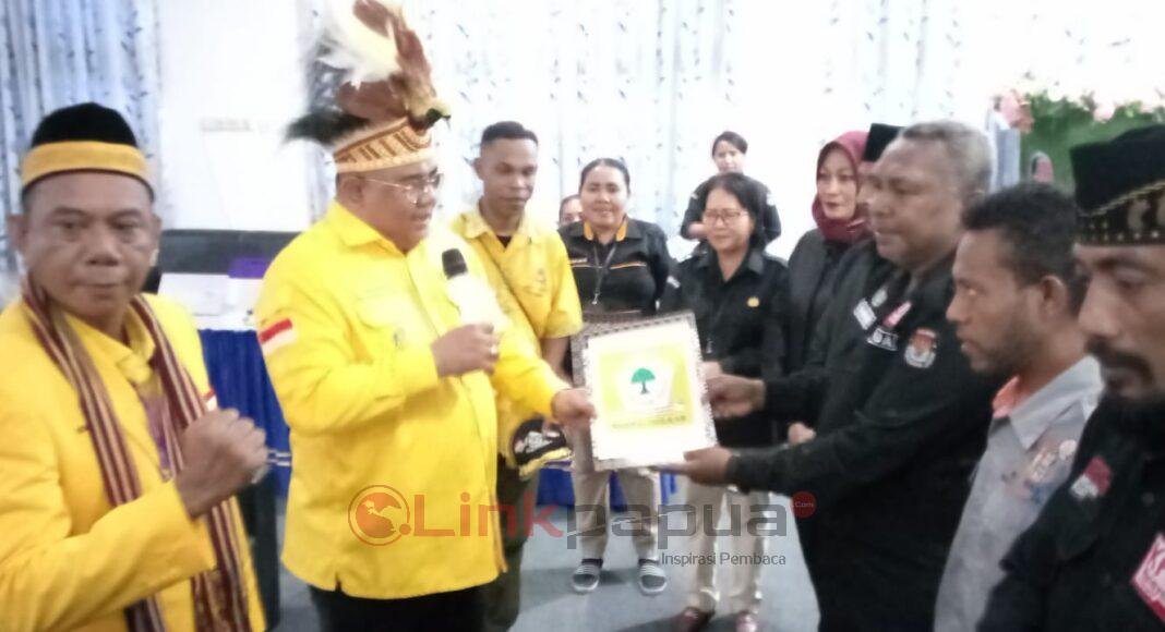 9E705F81-BBCC-4AA4-8A5B-863E696E8852