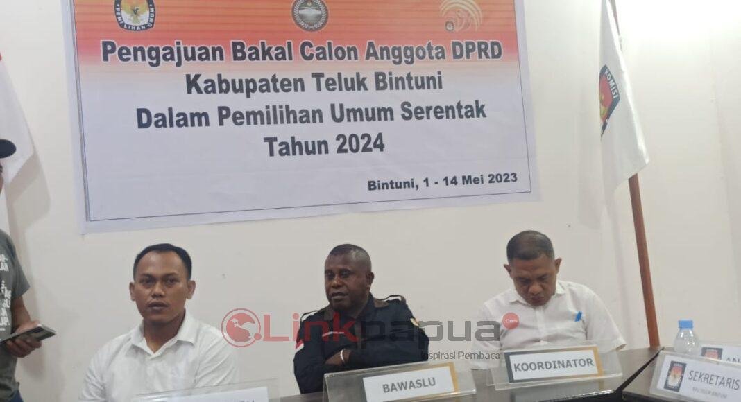 C7419EF4-324D-4700-98A4-32CE0A4F2AEF