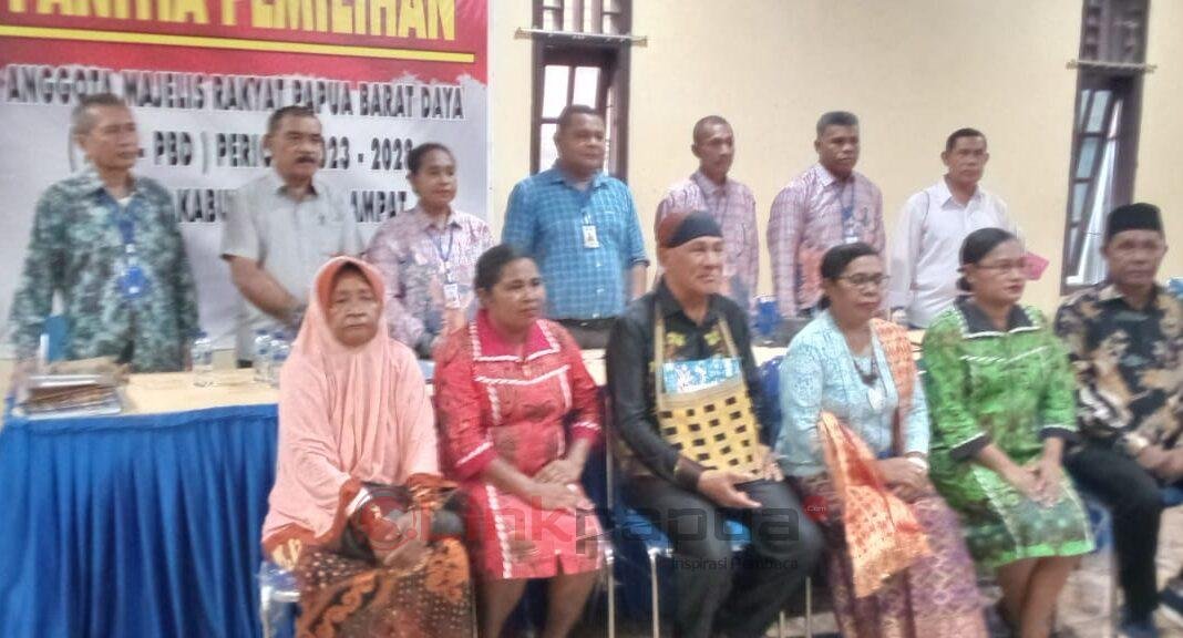 CC15ED0B-C12C-40C8-98A7-0F0F605D3F25