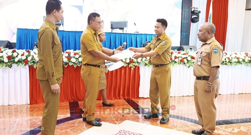 DC5F0040-1356-483C-B96A-0A33E32D3C33