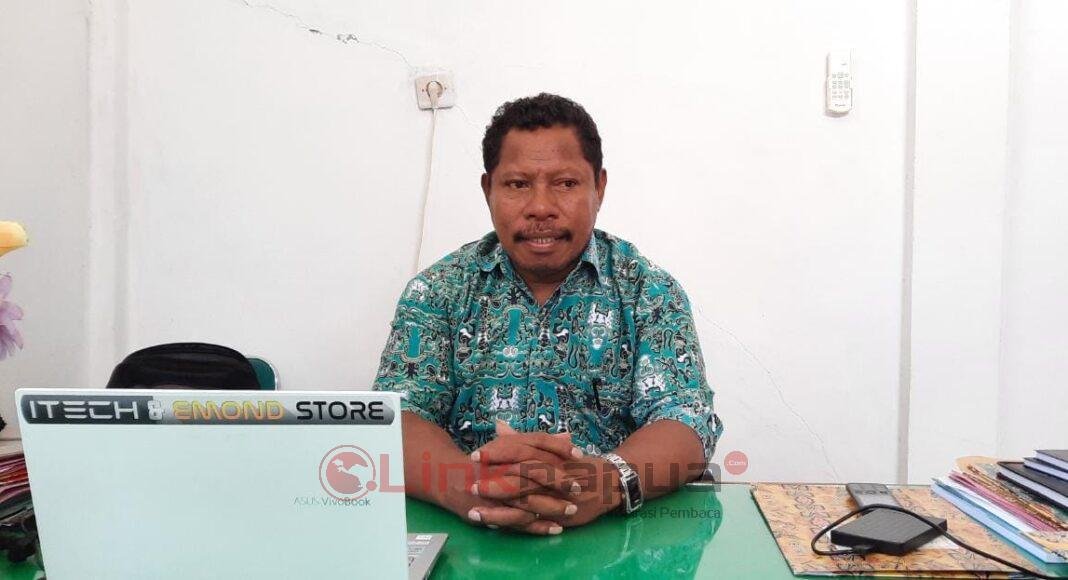 846F40E2-8200-4C1D-9A00-399942DEBBE7