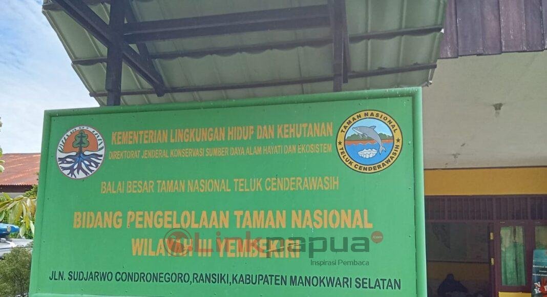 Kantor Cabang BBTNTC yang berada di Distrik Ransiki, Kabupaten Manokwari Selatan Kantor Cabang BBTNTC yang berada di Distrik Ransiki, Kabupaten Manokwari Selatan