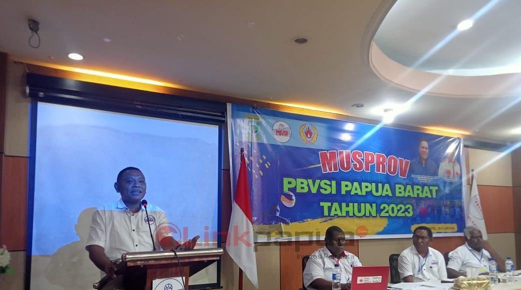 Ketua Terpilih Pengprov PBVSI Papua Barat Rudi Timisela Ketua Terpilih Pengprov PBVSI Papua Barat Rudi Timisela