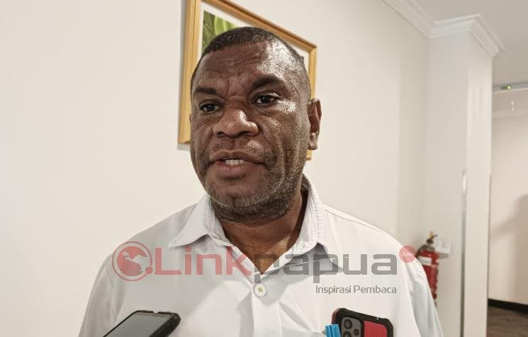 ketua kpu papua barat