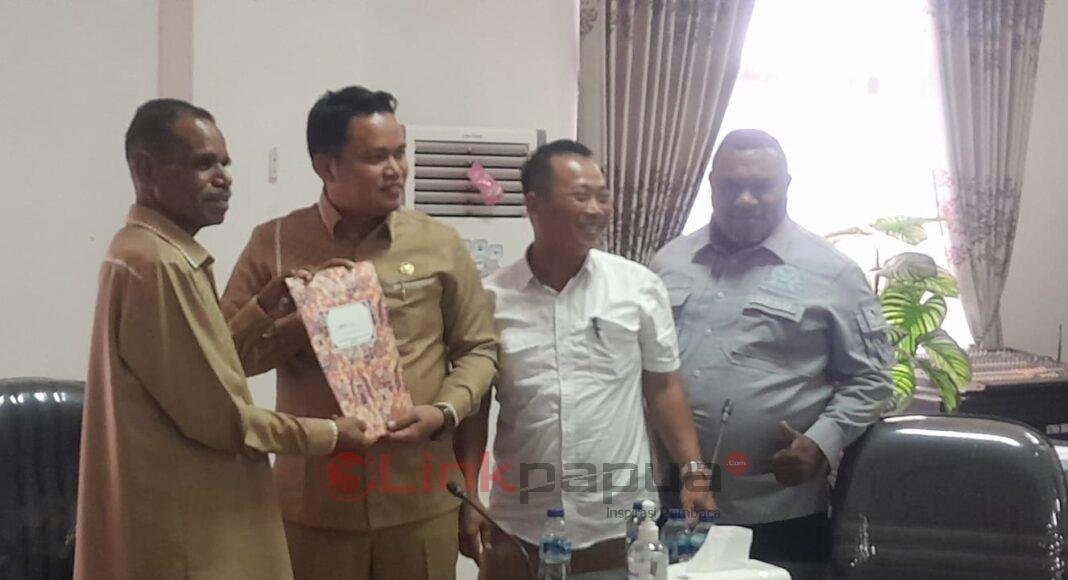 Komisi C DPRD Manokwari Soroti Rendahnya Kualitas Pekerjaan