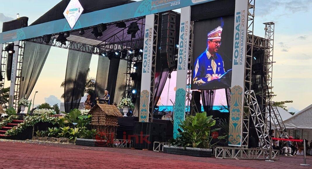 27777B53-C459-44D3-9201-24E855CCA122