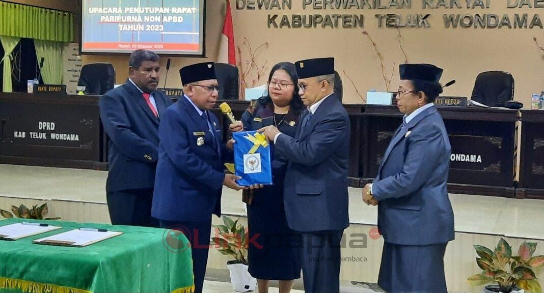 39F34377-6F53-4173-B3F8-A7DC28D70EC7