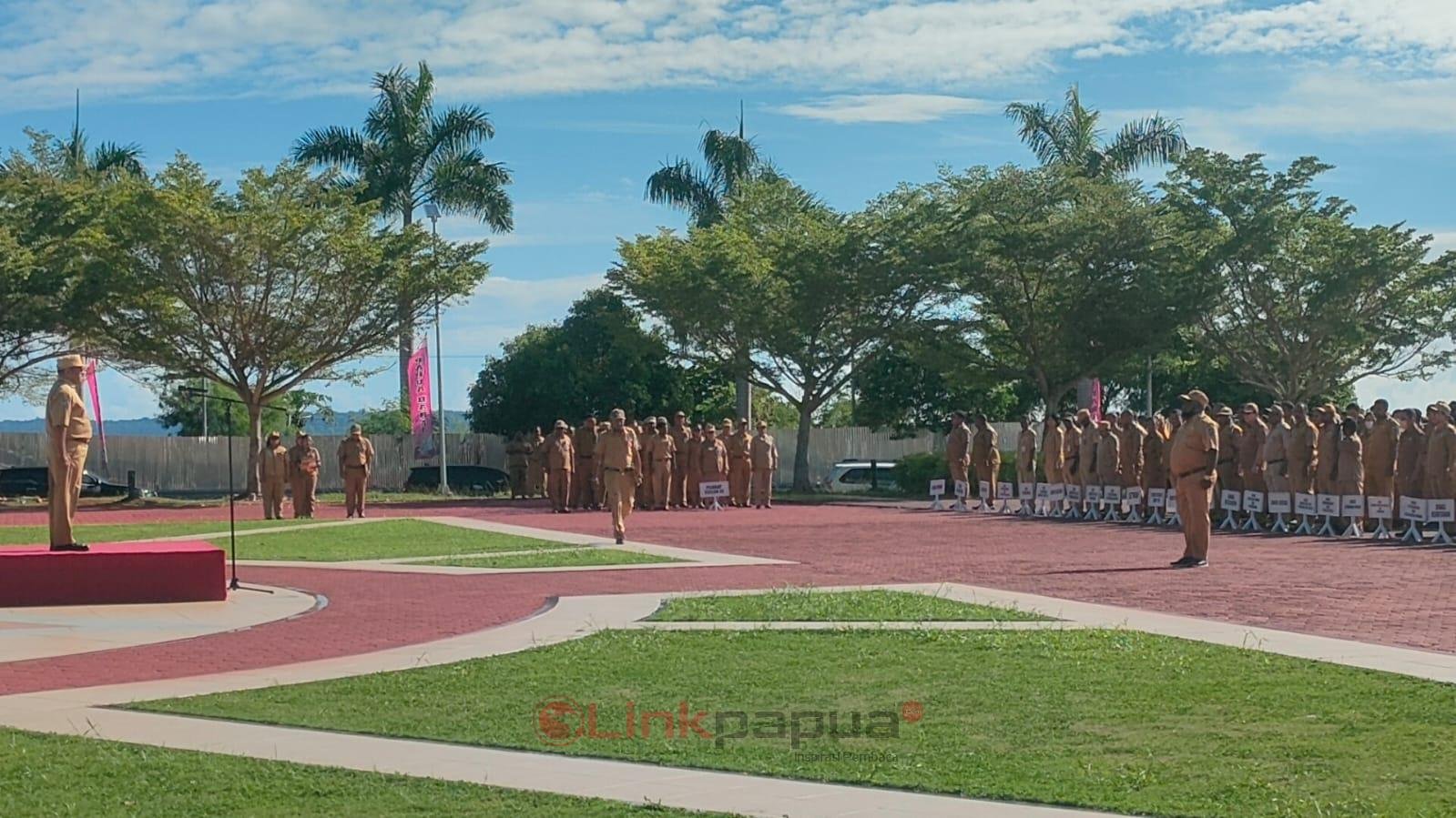 5ED3392F-6D4B-4D0E-B69A-80618ACFDE92