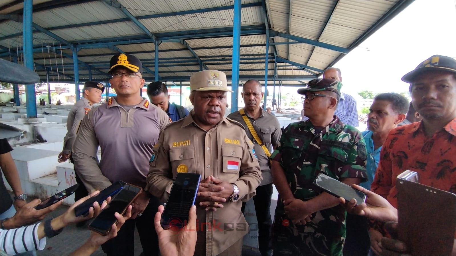 hermus tinjau pasar 2