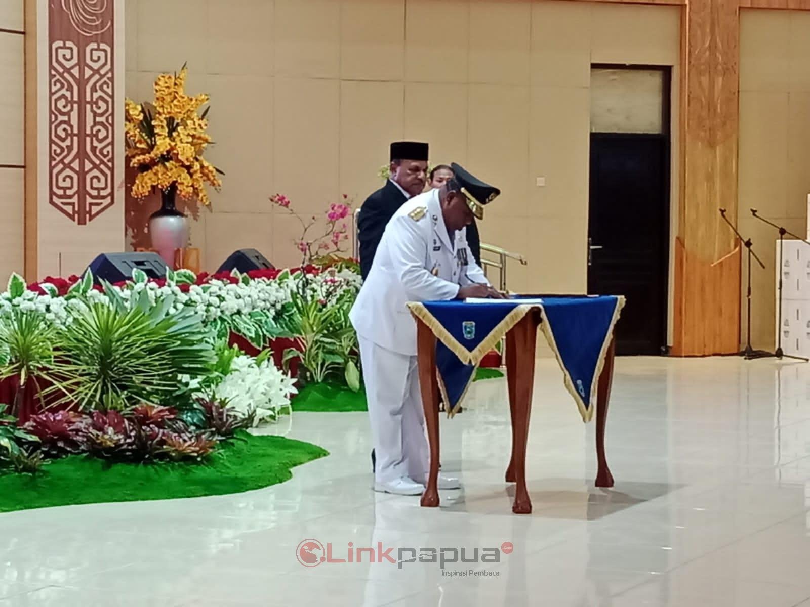 31D6CAED-9335-4874-918D-6717DCEAF574