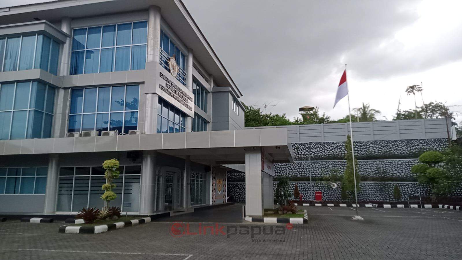 69ADFA54-91D0-4BFA-833C-B79F2A6AAD6A