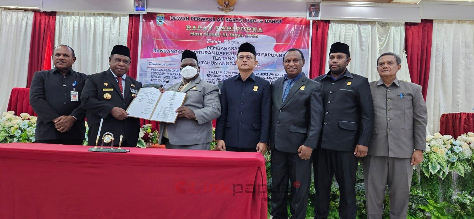 7C4CF296-B0AE-4C9E-A40A-1109A1FB0533