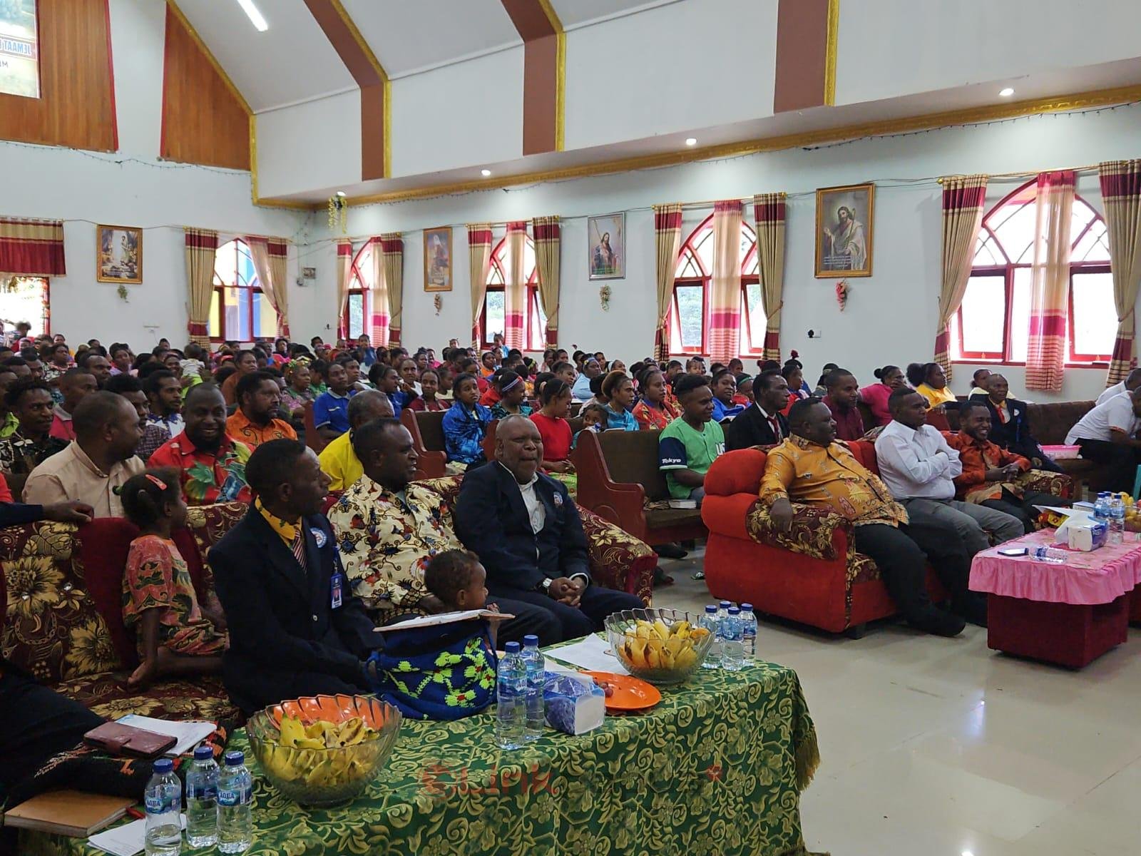 A4FA74FA-2B5B-4A86-8EA5-BC27A0C97814