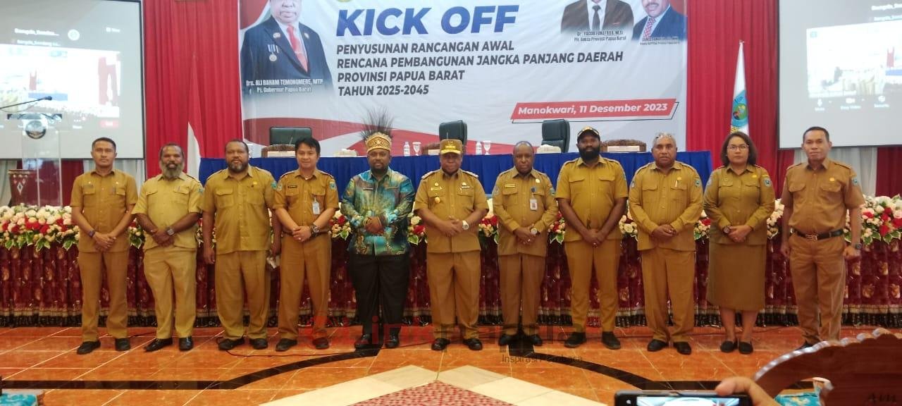 93129637-42EF-4D0B-B7E4-AA603C03C26A