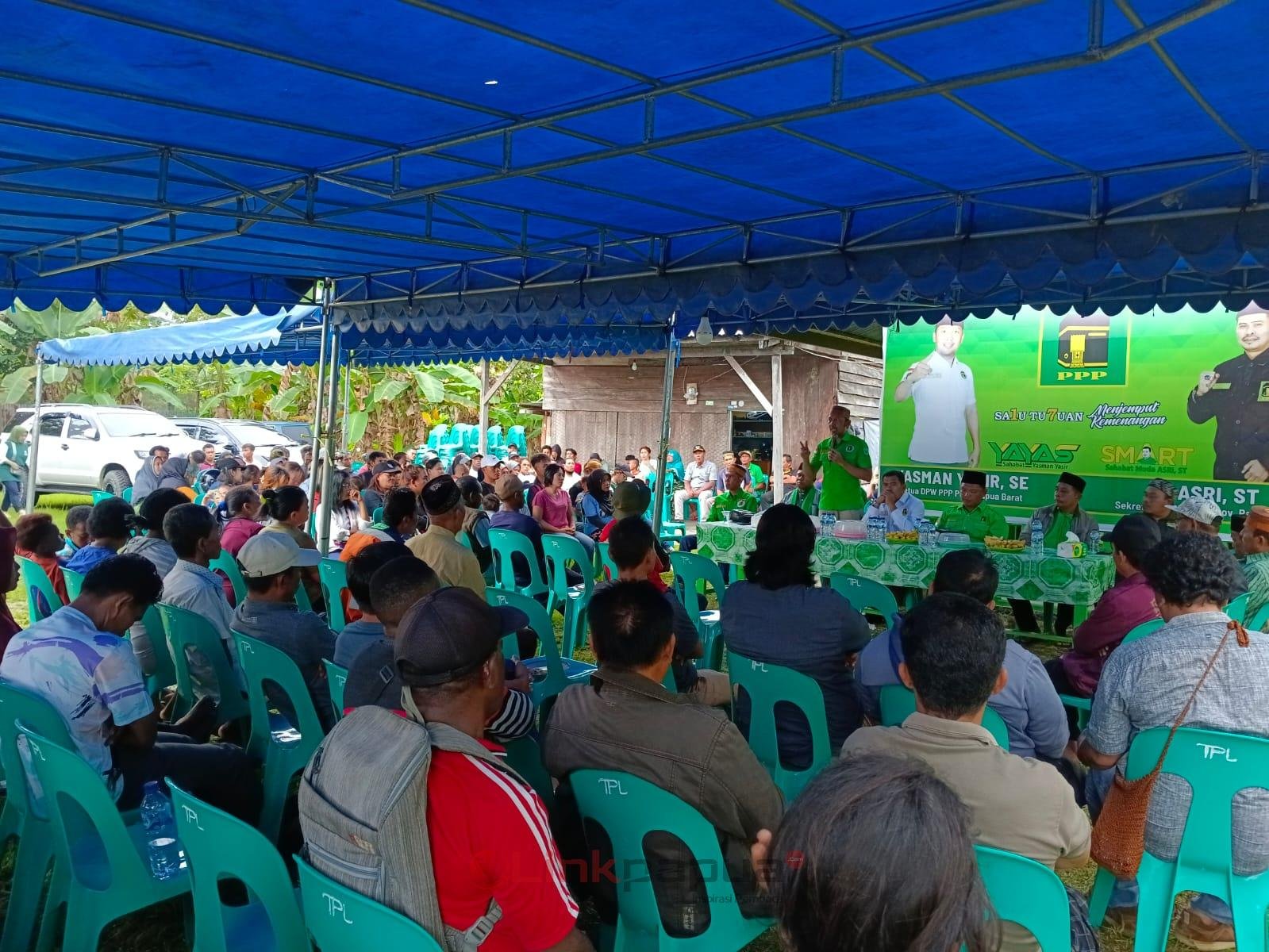 E9E01891-DA02-4AD9-A5D3-94809B521D9C