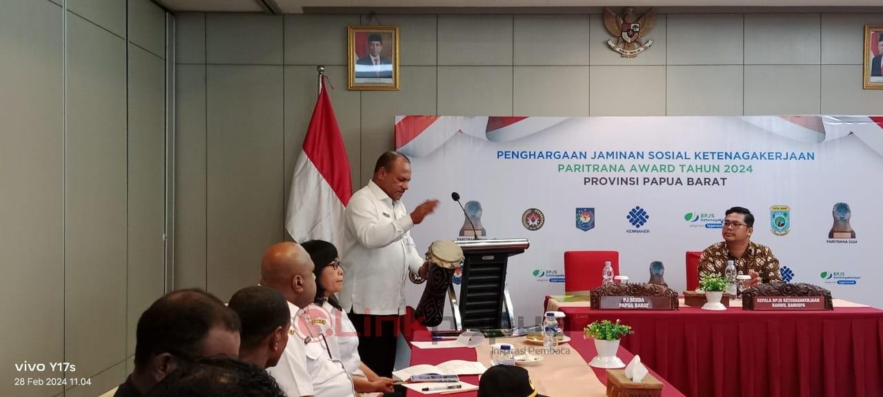 49274931-5533-440E-A77E-5131B3CFE268