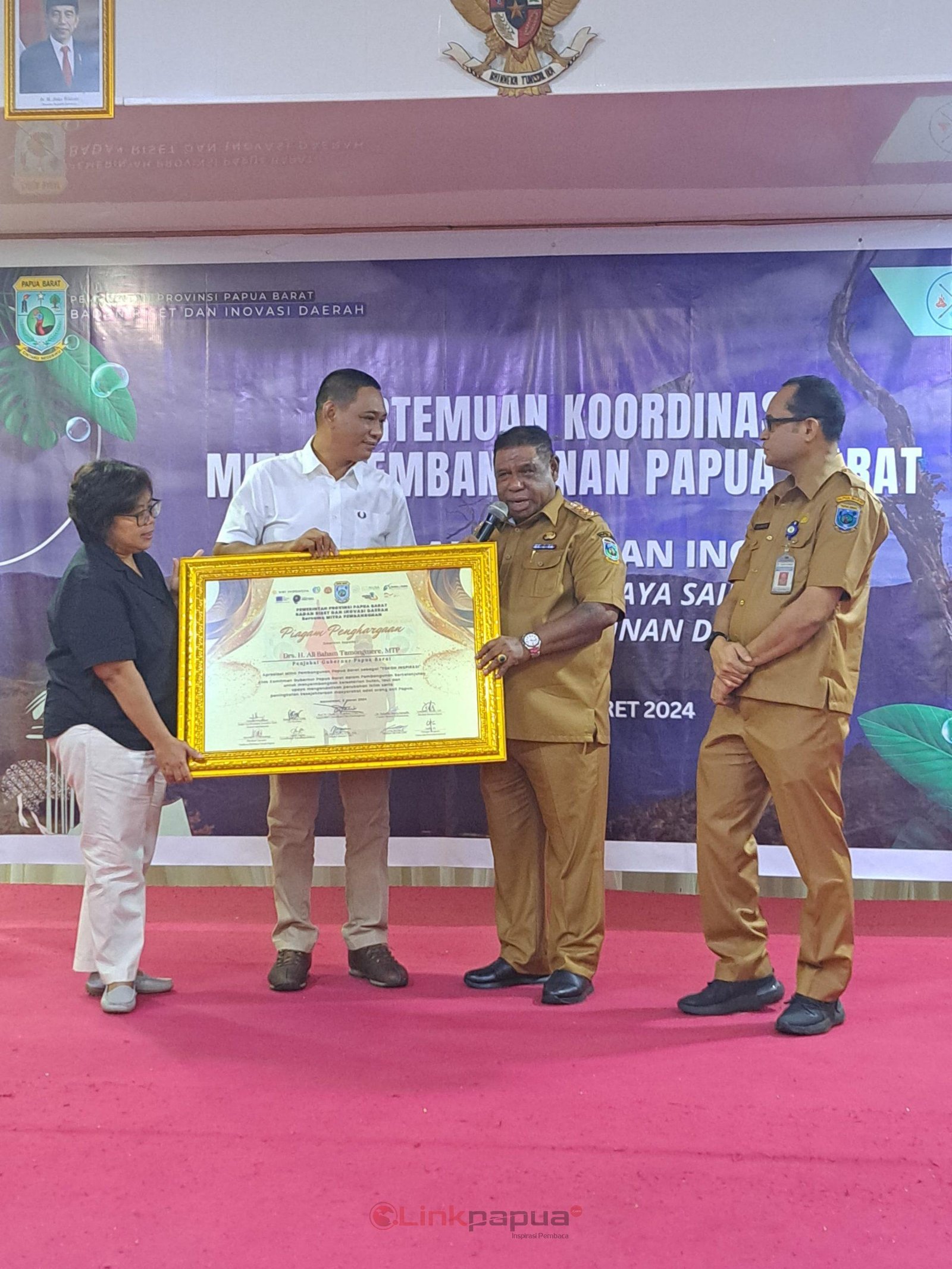 49D64325-1D2D-4EAB-A92D-A135F00FC3EF