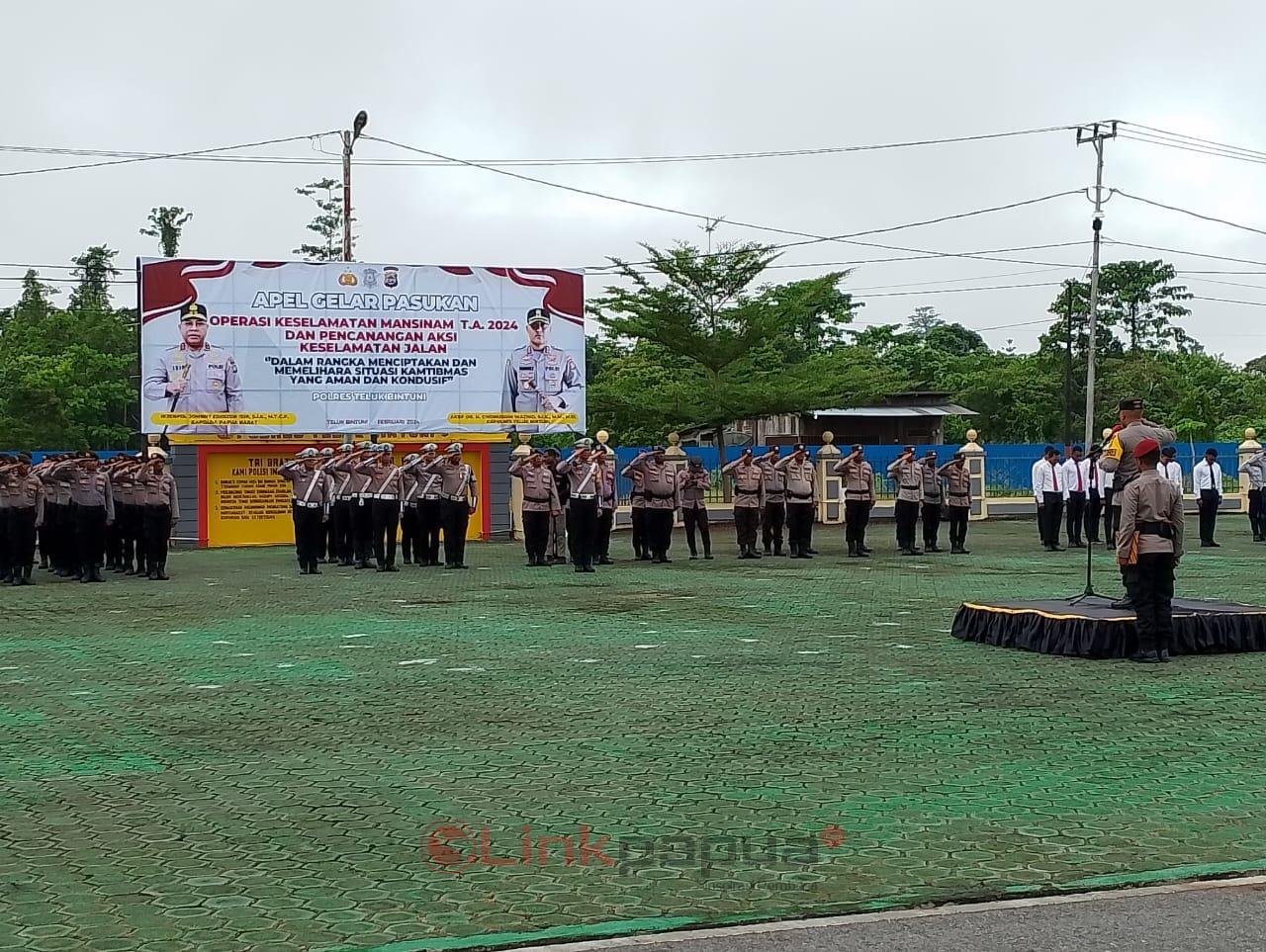 7E098ABA-7738-4FD3-9A50-DAB1FB7F3865