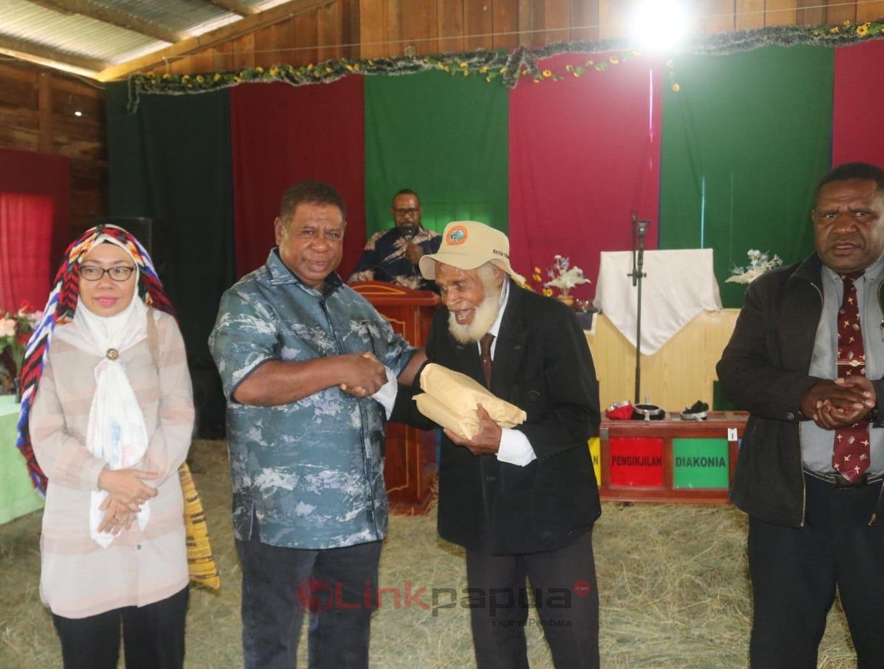 7224A43F-5455-44AD-AEB0-CBDABA673970