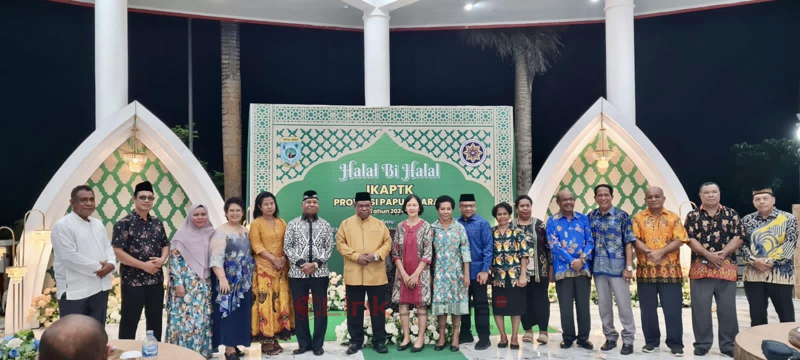 E4A5C57E-4CEE-493D-8A25-9980A28147FA