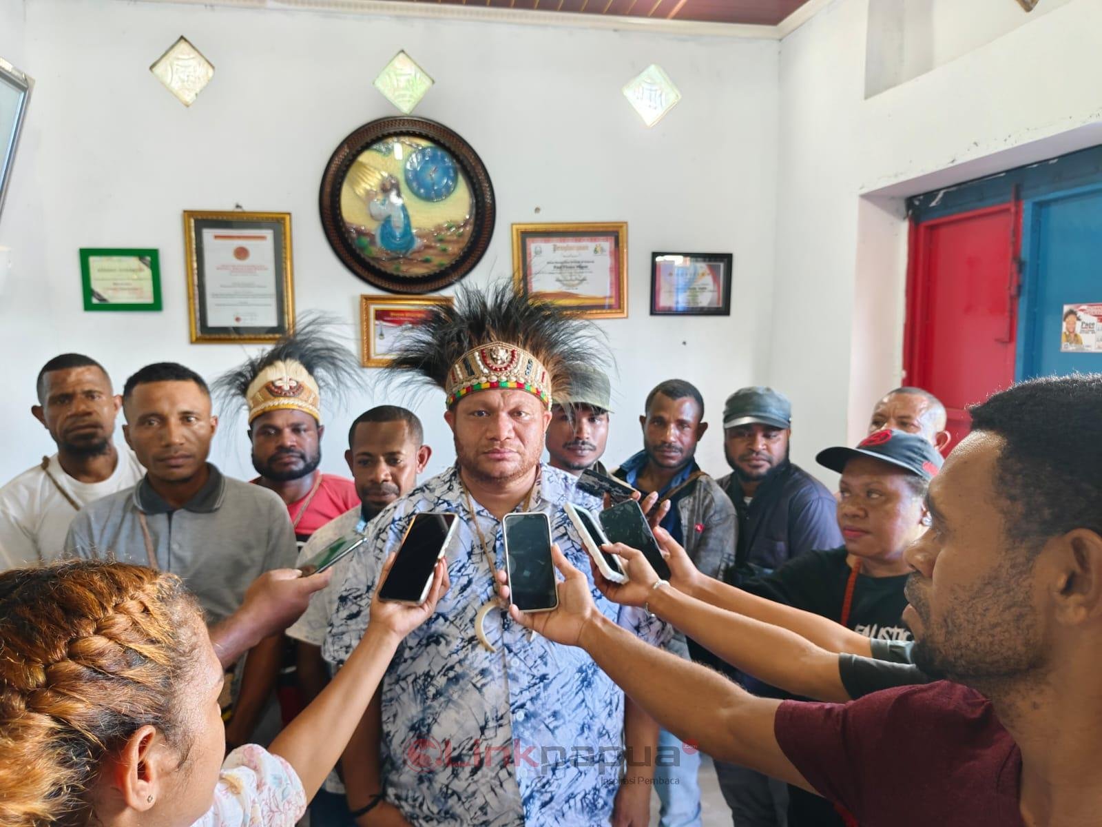 A1F13284-70B8-40AC-922F-0A708EDB37A4