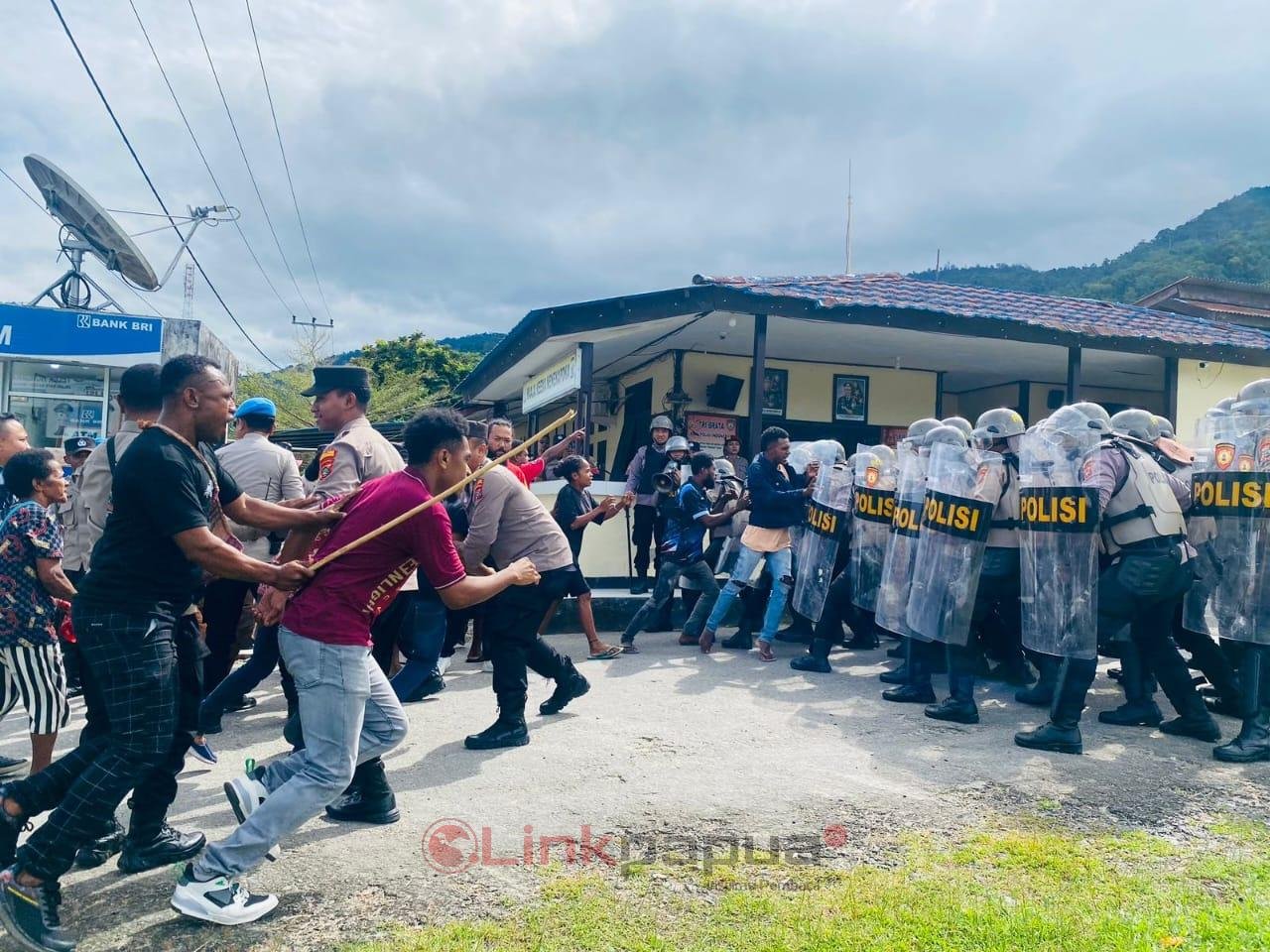 97CA05EC-28E8-4954-8A2B-9C40FB569B1E