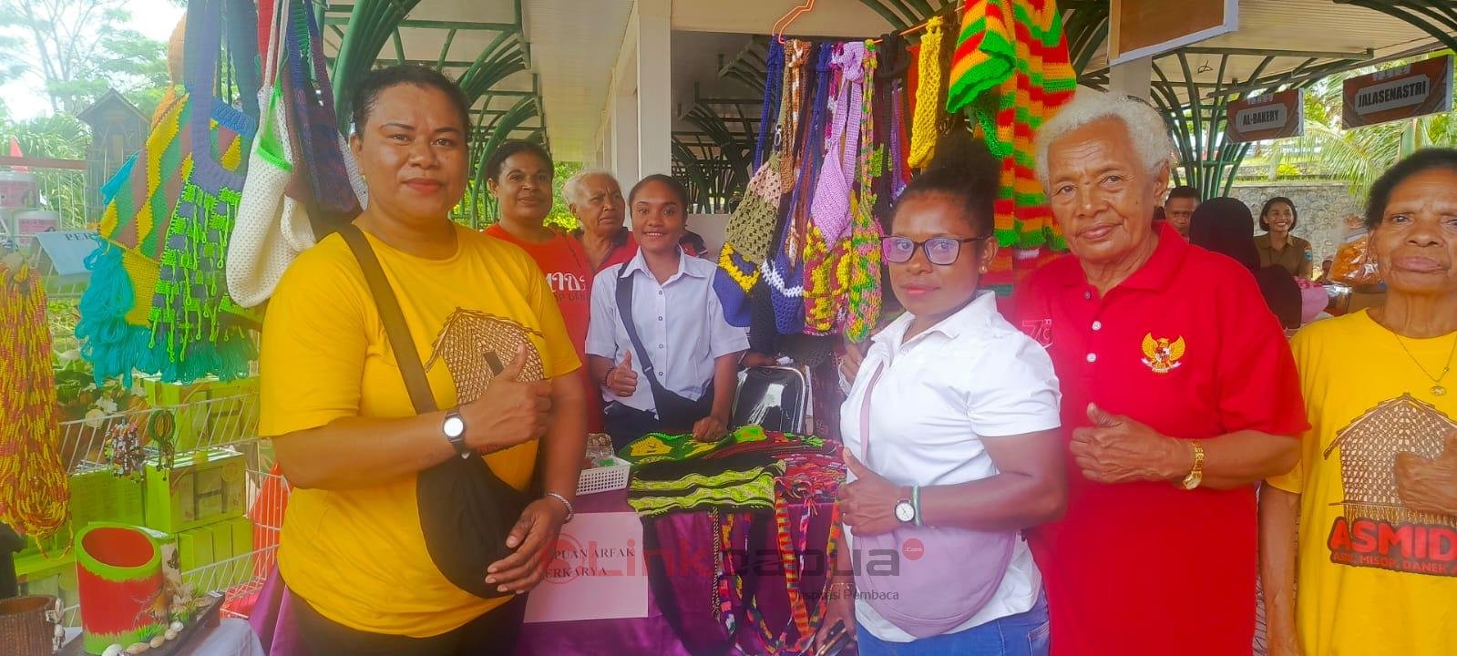 2A7B84E1-300F-4BDF-B96C-78EA69F5CE4F