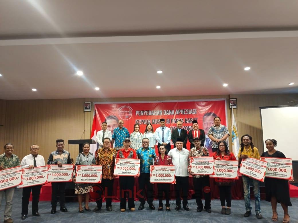 C9A91FA0-AC34-4A54-80BF-5257A99AE8D6