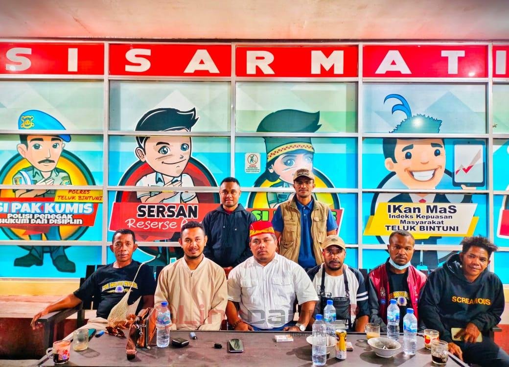 EF8DF033-151E-404E-B551-42A88807AA79