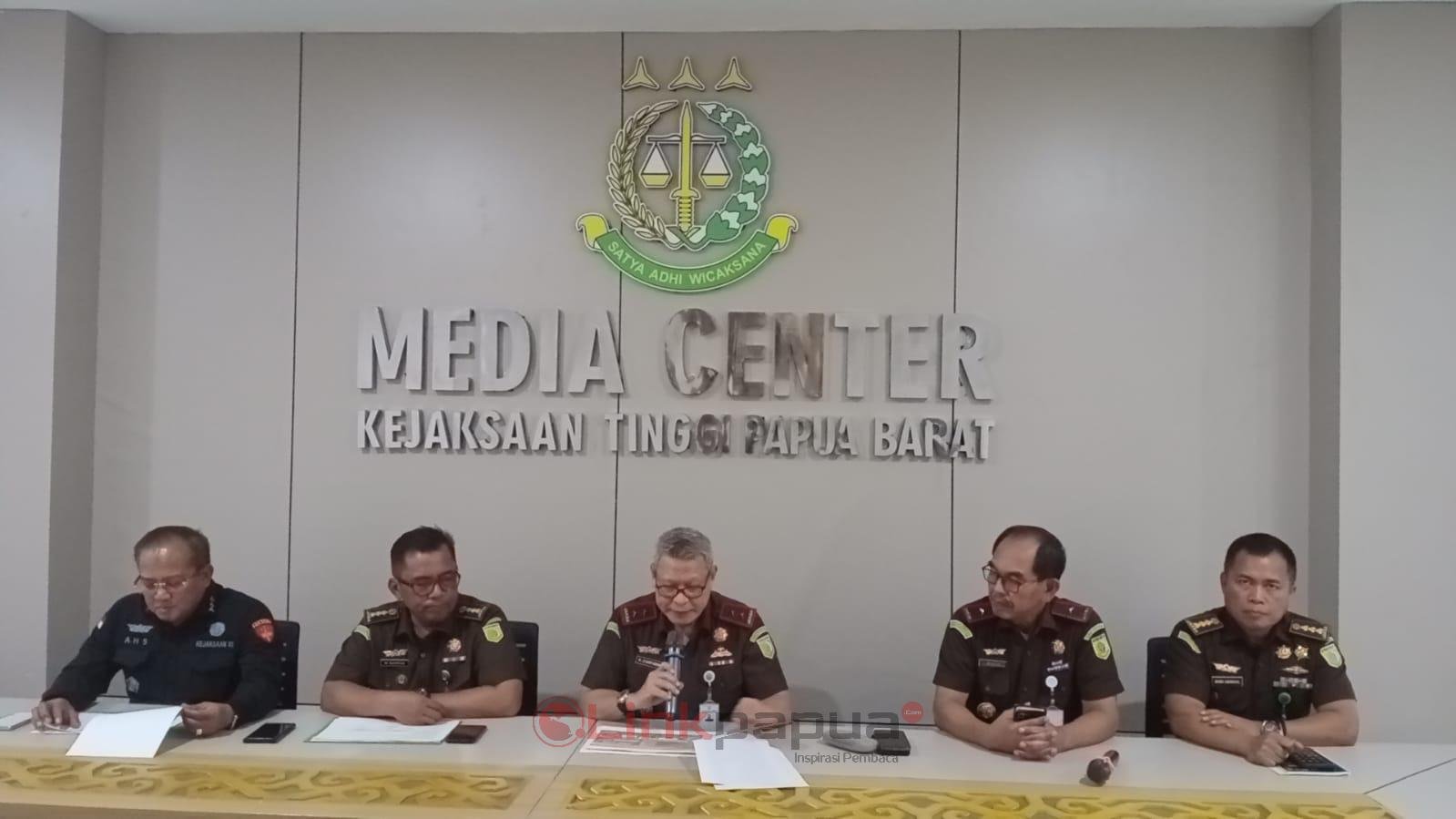 4999ba06-425e-49cd-926b-908f251319cb